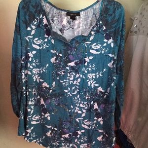 Beautiful 3/4 length shirt